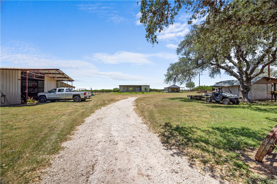 4127 Fm 799 Property Photo 21