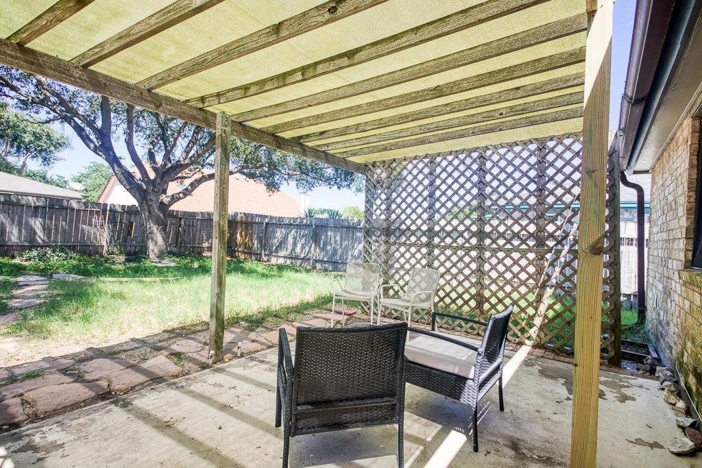 906 Saint Christopher St Property Photo 37