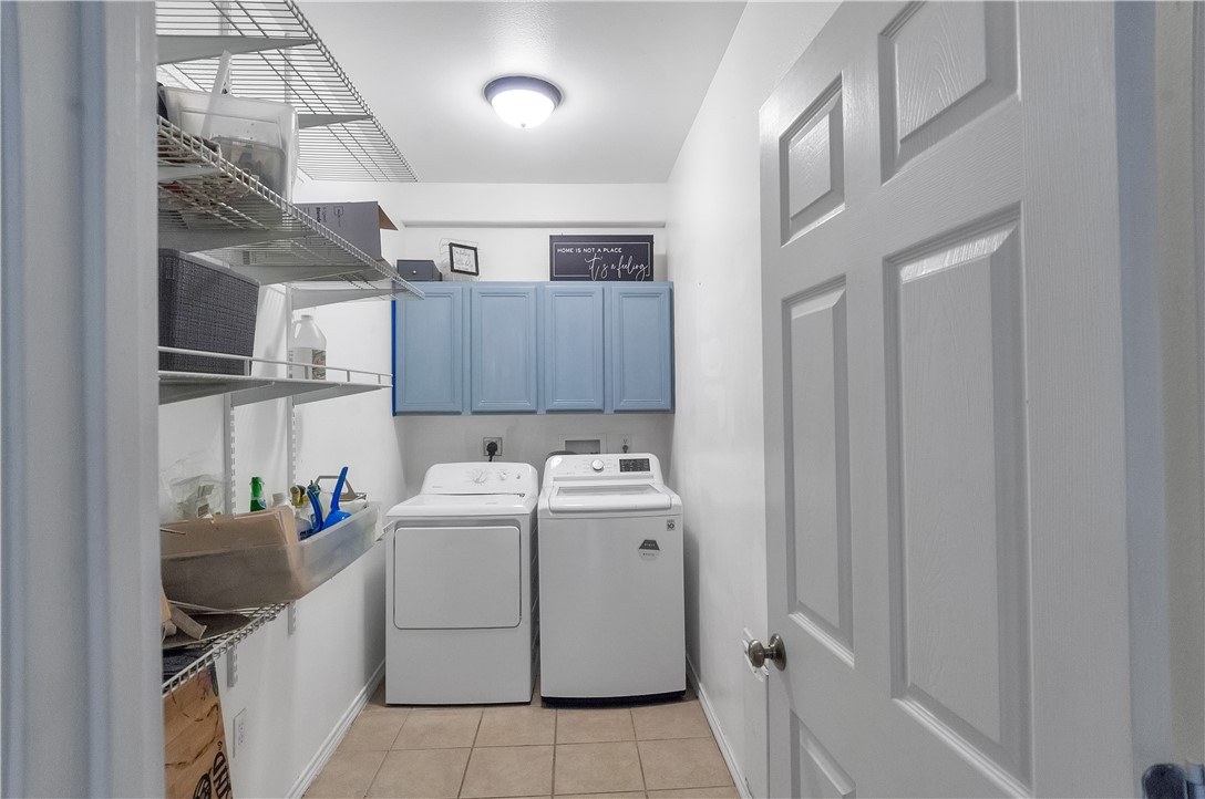 861 Redwood Ave Property Photo 11