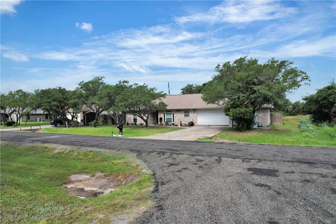 861 Redwood Ave Property Photo 25