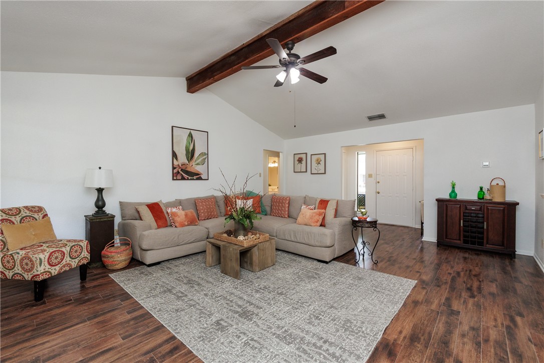 2353 Willow Dr Property Photo 9