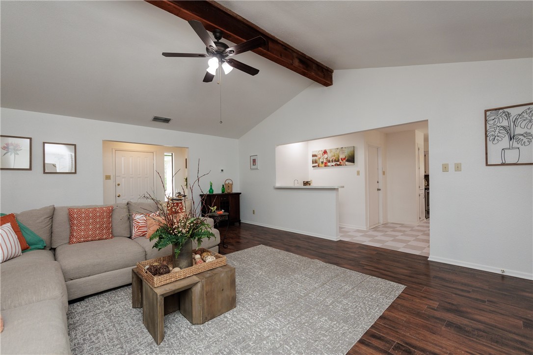 2353 Willow Dr Property Photo 10