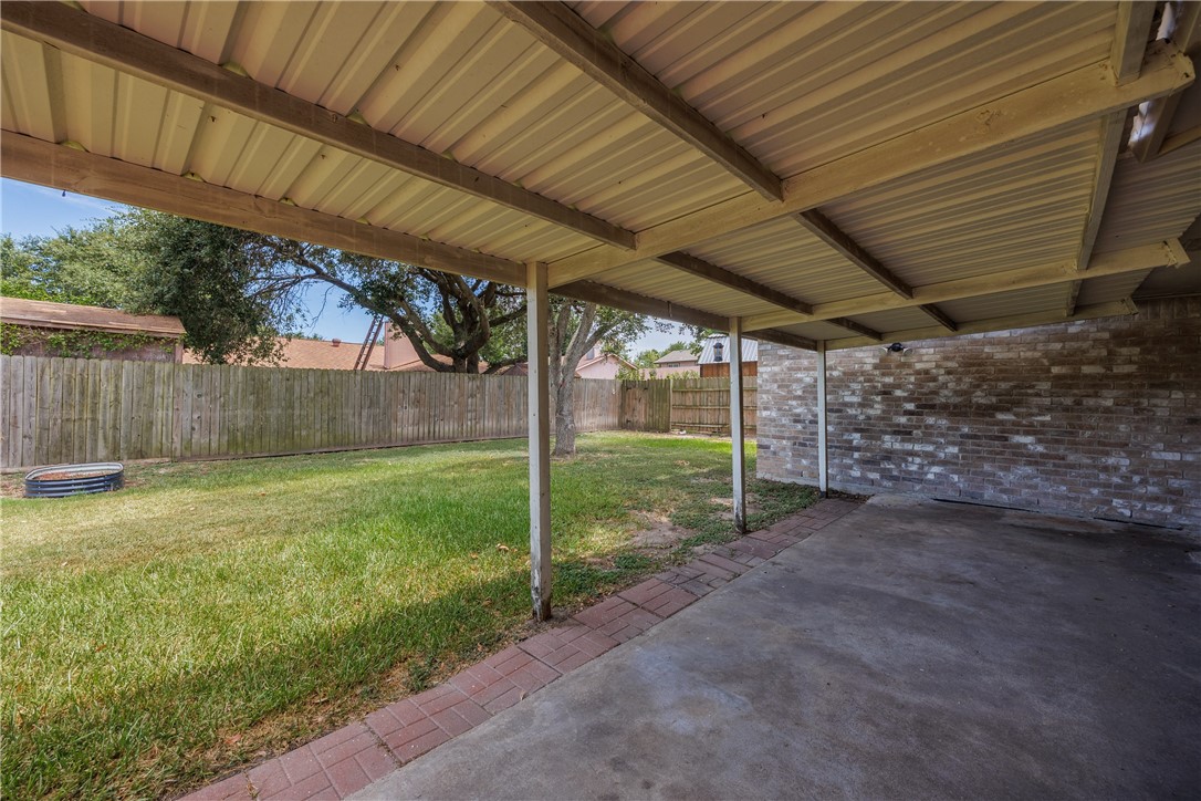 2353 Willow Dr Property Photo 29