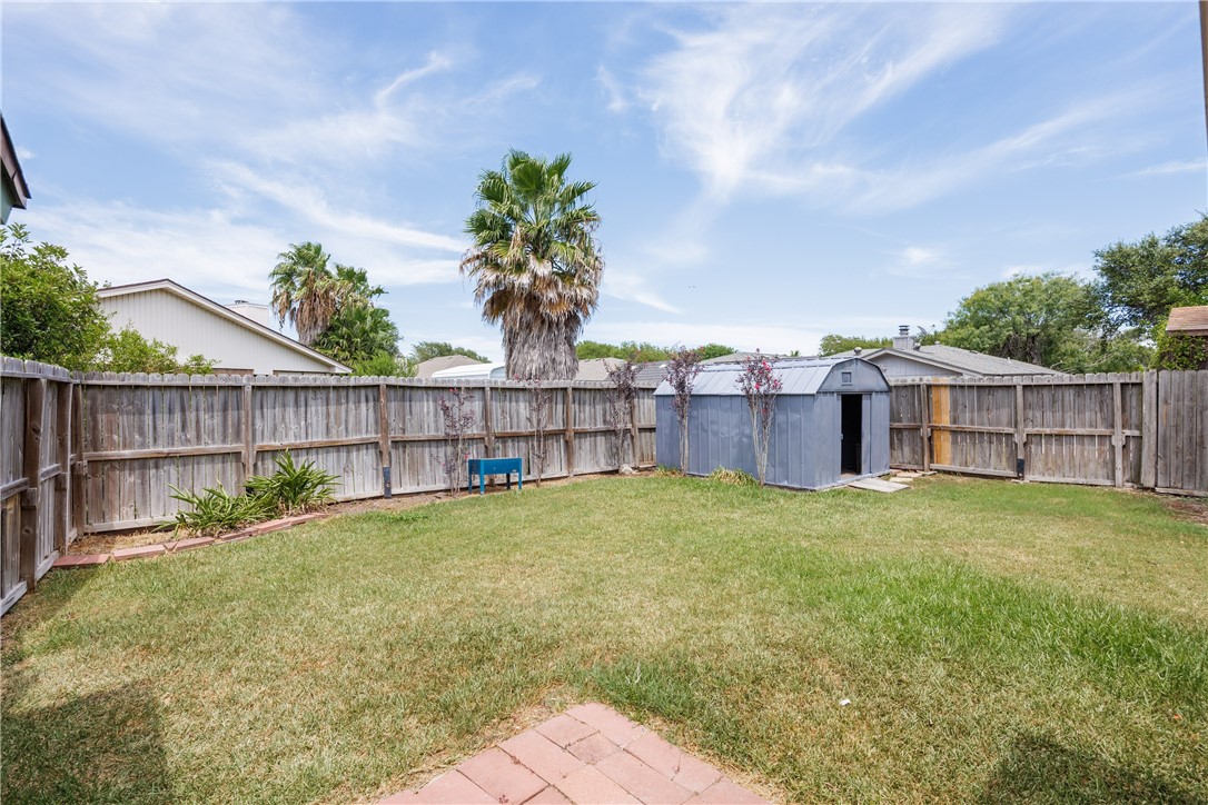 2353 Willow Dr Property Photo 30