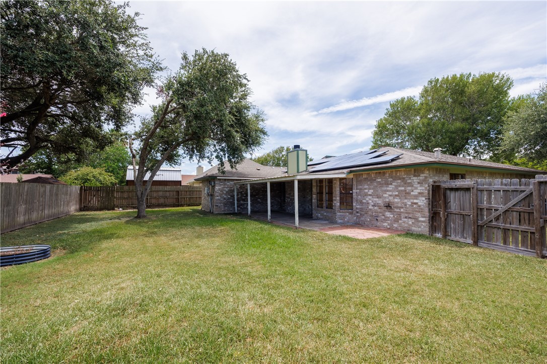 2353 Willow Dr Property Photo 32