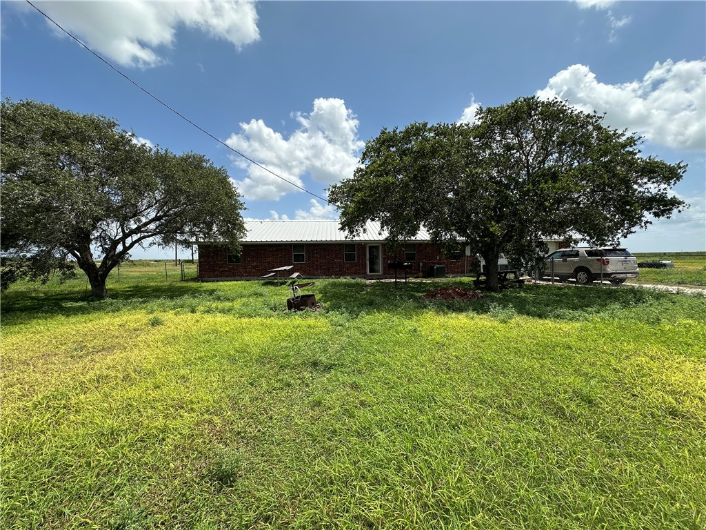 7602 Fm 796 Property Photo 2