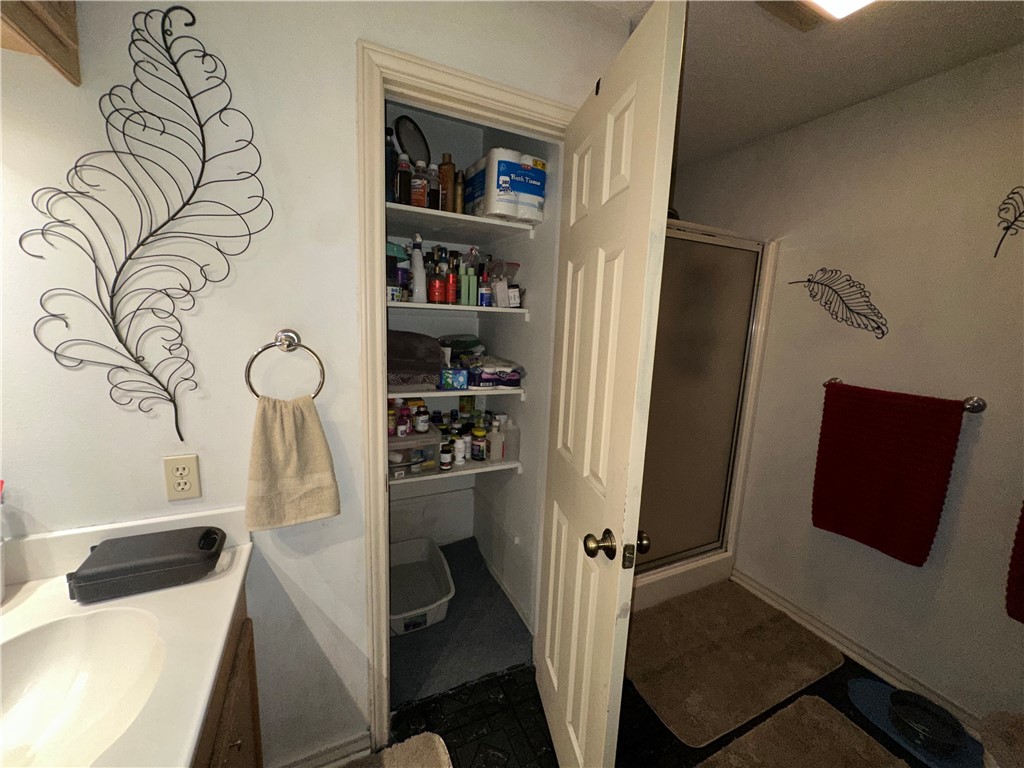 7602 Fm 796 Property Photo 12