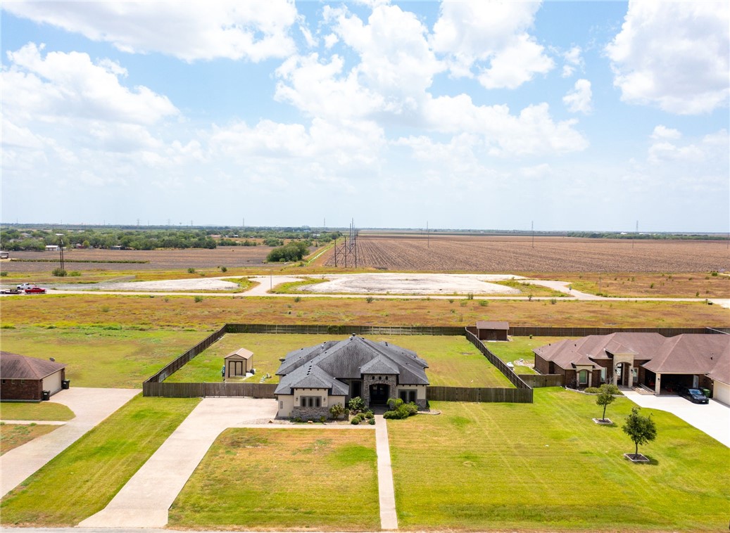 3721 Amanda Property Photo 4