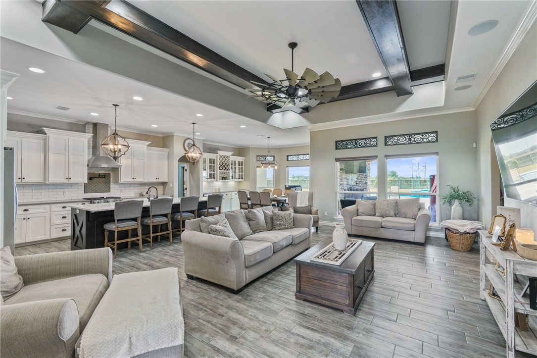 3721 Amanda Property Photo 8