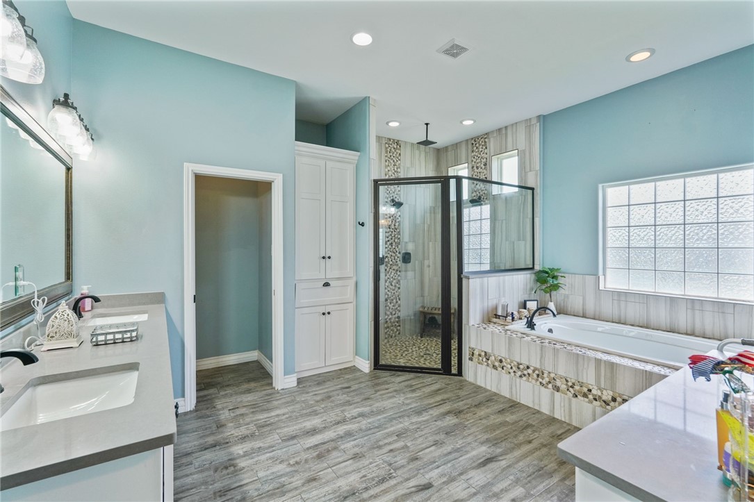 3721 Amanda Property Photo 18