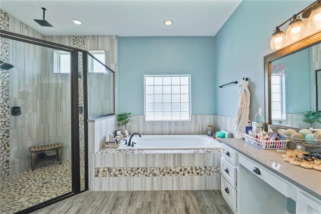 3721 Amanda Property Photo 19