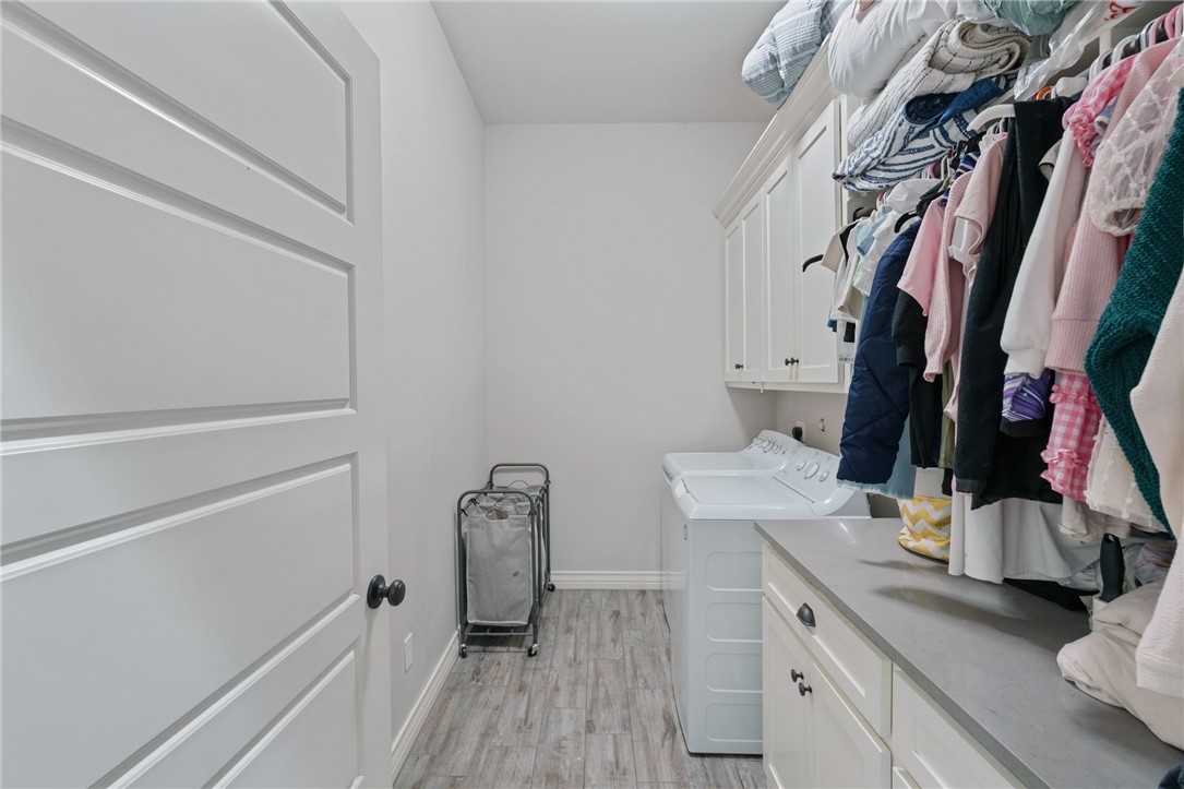 3721 Amanda Property Photo 30