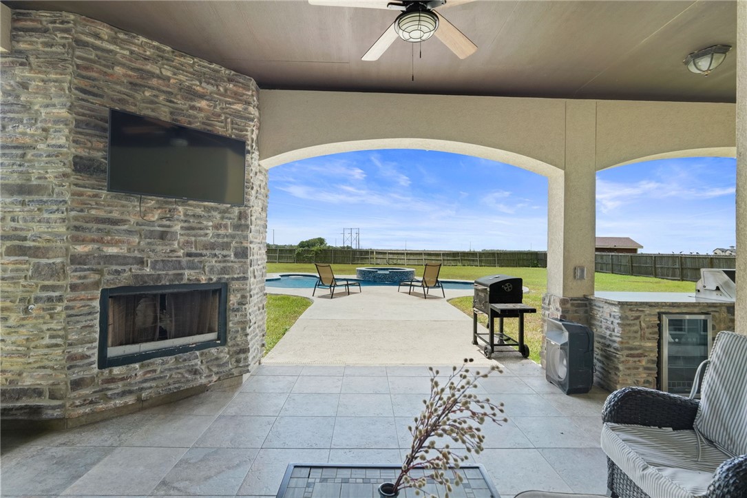 3721 Amanda Property Photo 34