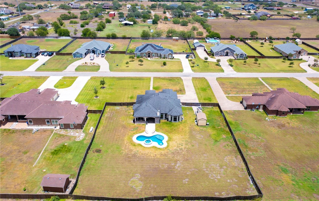 3721 Amanda Property Photo 38