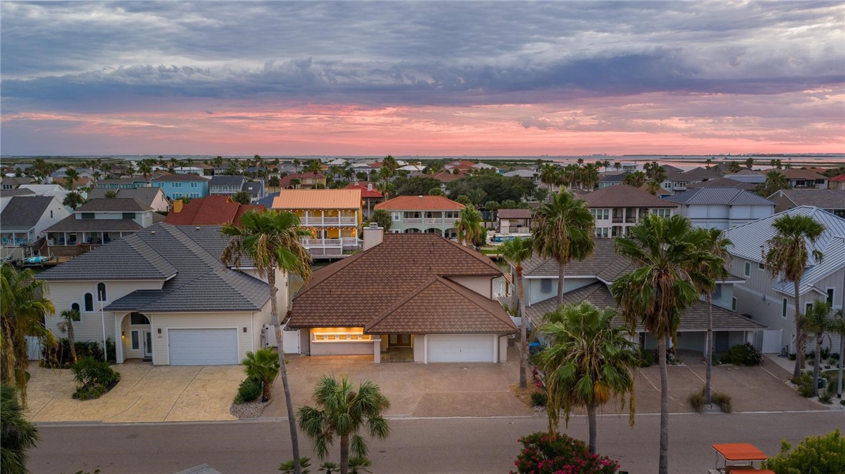 465 Marina Dr Property Photo 4