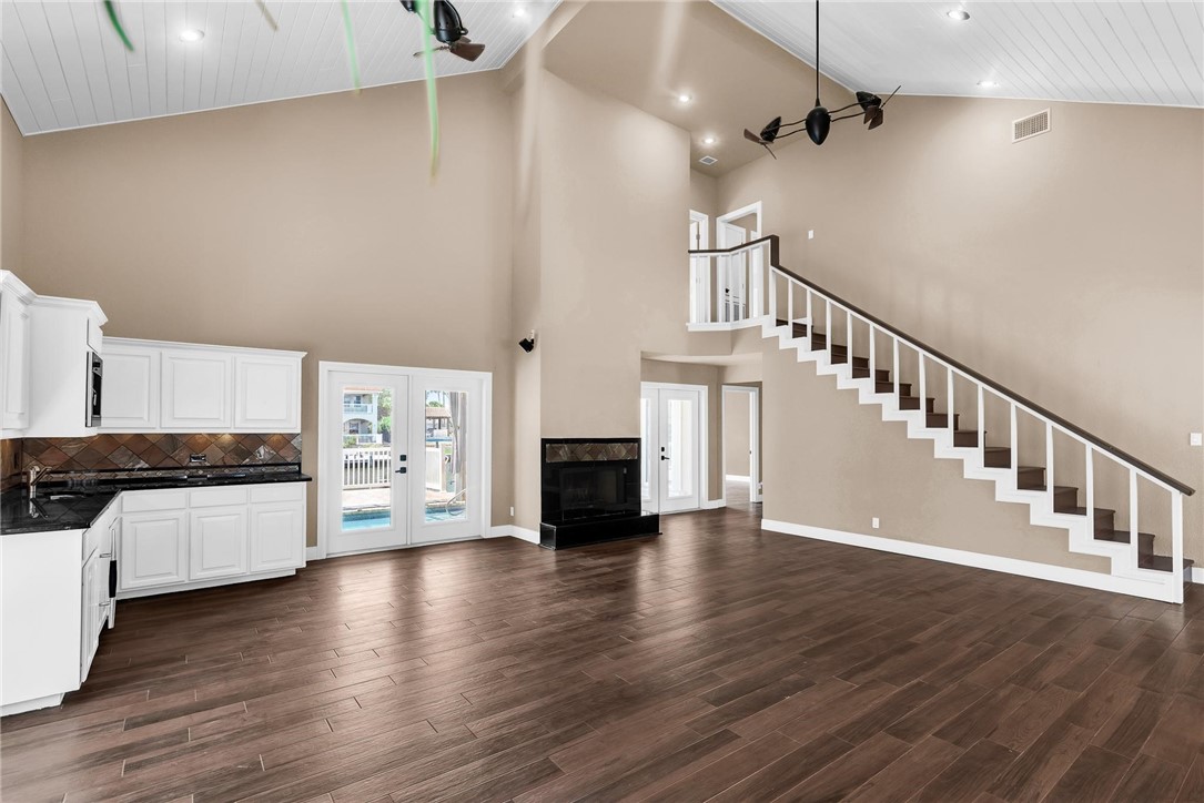 465 Marina Dr Property Photo 14