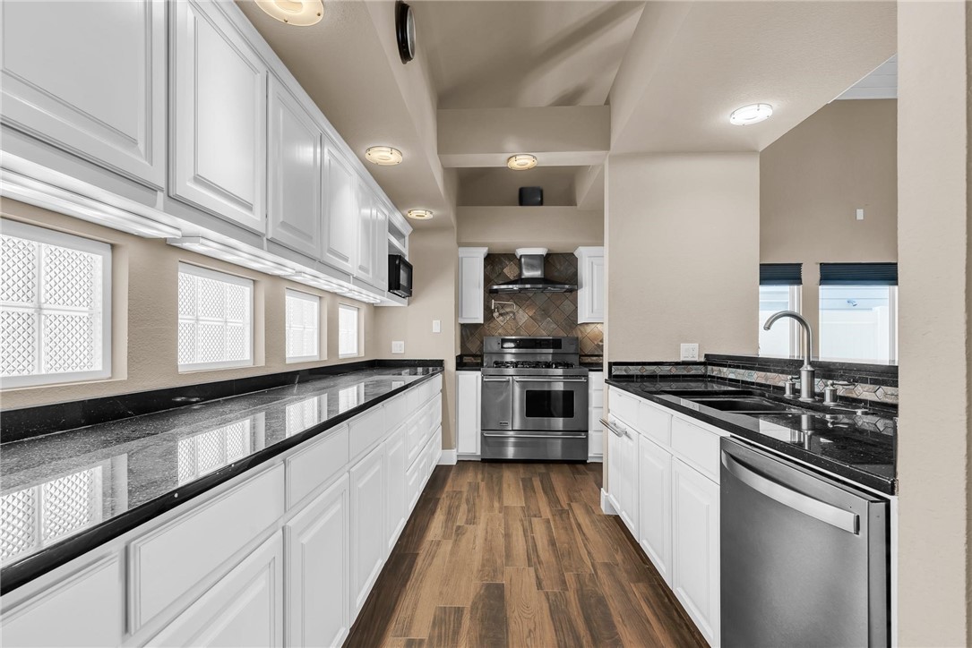 465 Marina Dr Property Photo 17