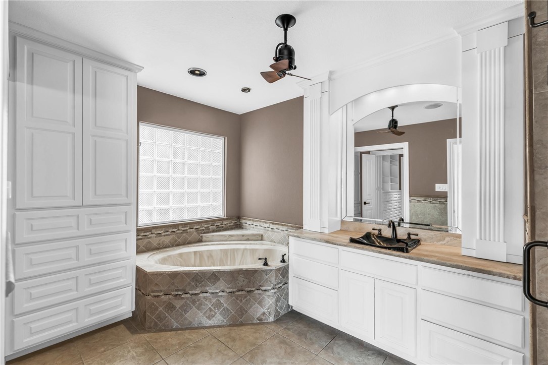 465 Marina Dr Property Photo 22