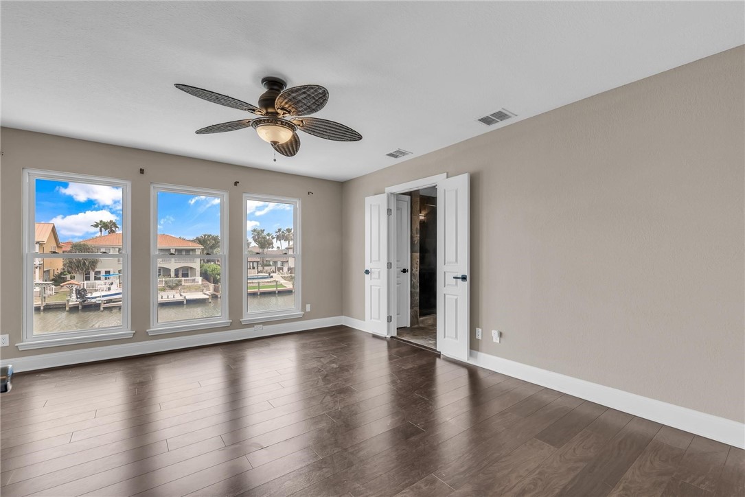 465 Marina Dr Property Photo 25