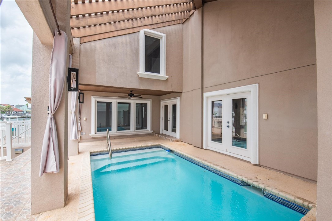 465 Marina Dr Property Photo 32