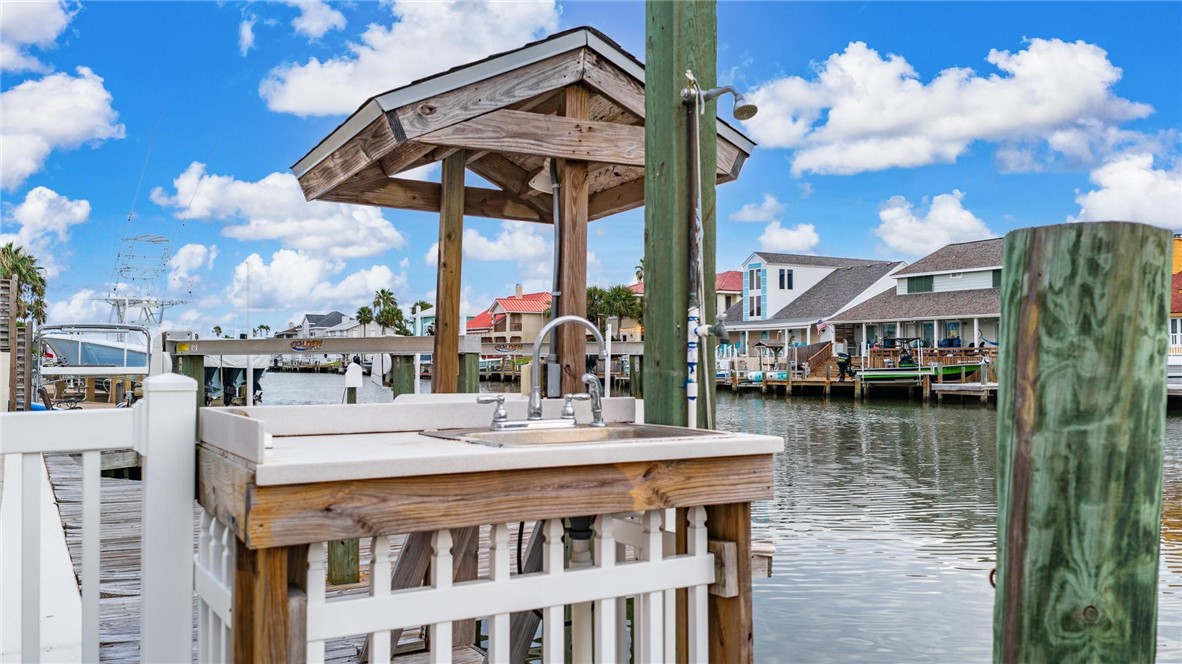 465 Marina Dr Property Photo 35