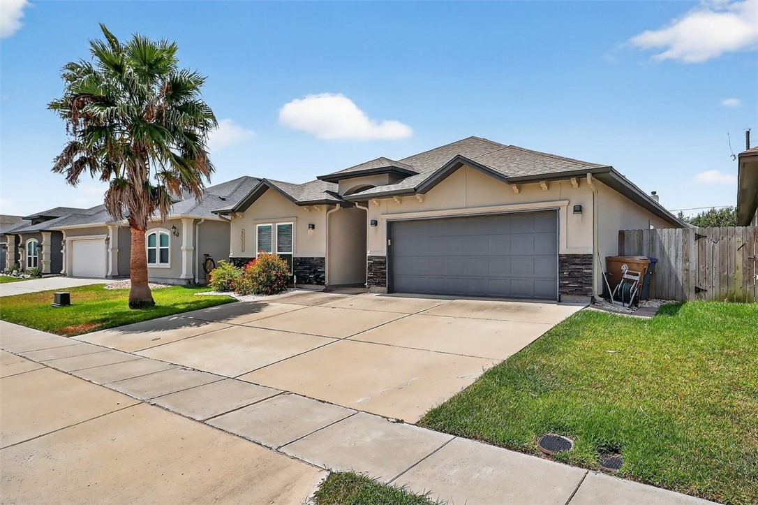 6541 Paddington Dr Property Photo 2