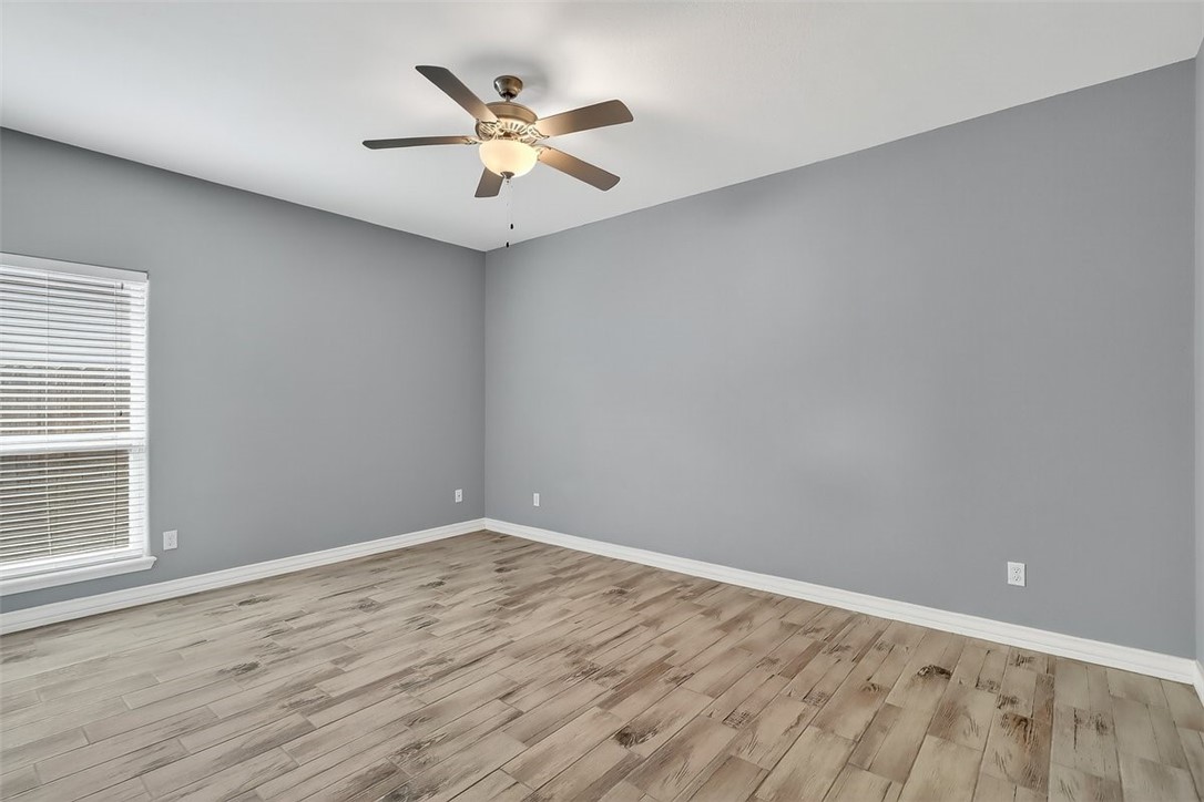 6541 Paddington Dr Property Photo 27