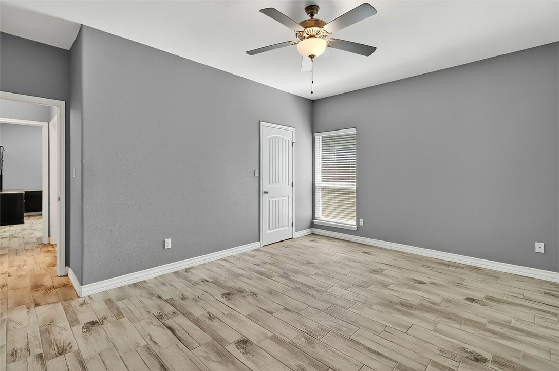 6541 Paddington Dr Property Photo 28