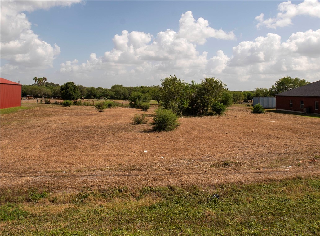 15418 Northwest Blvd Property Photo 5