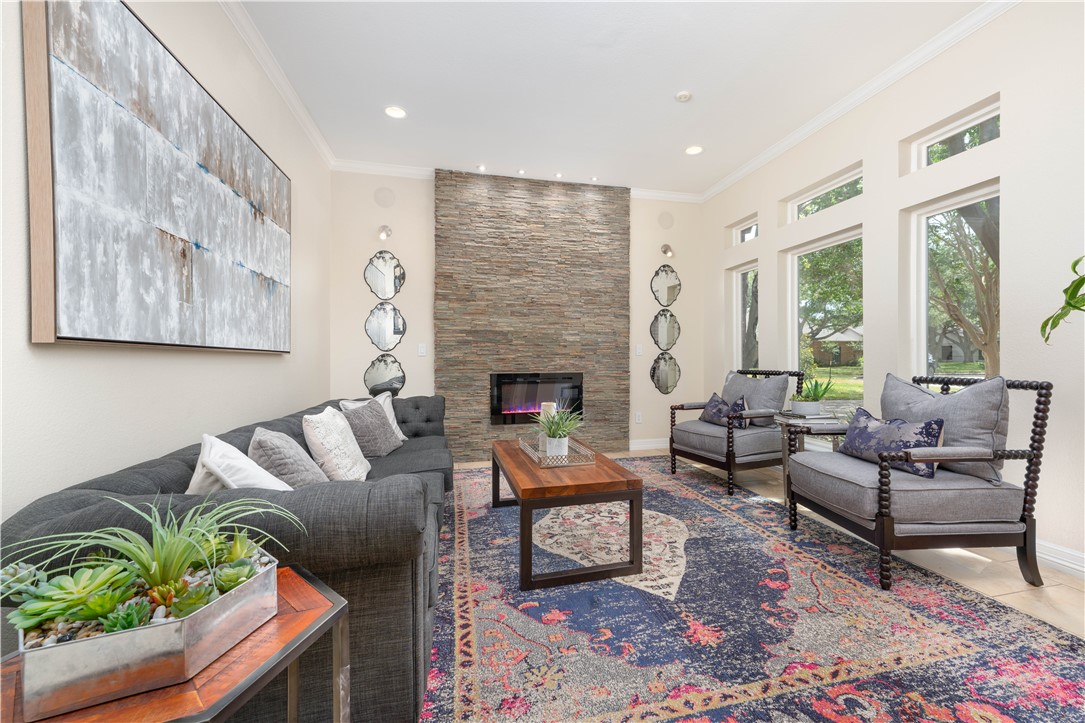 2805 Macbeth Property Photo 6