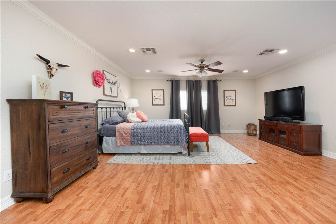 2805 Macbeth Property Photo 27