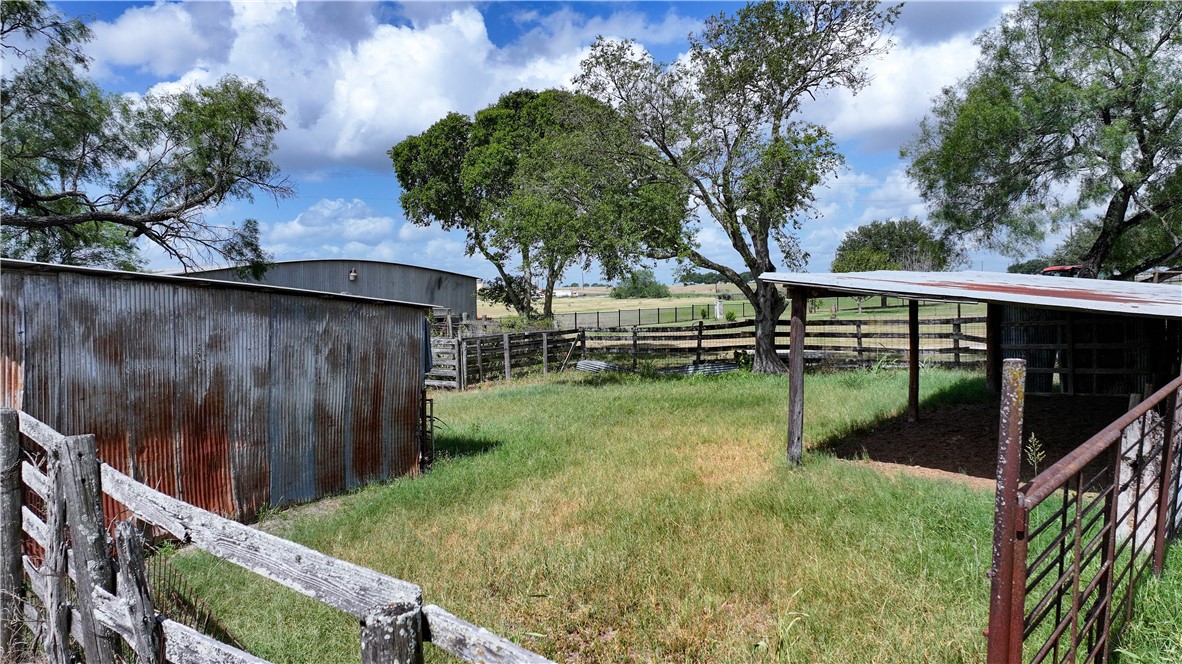 4279 Fm 791 Property Photo 37
