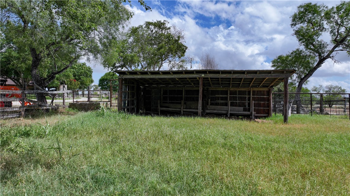 4279 Fm 791 Property Photo 38