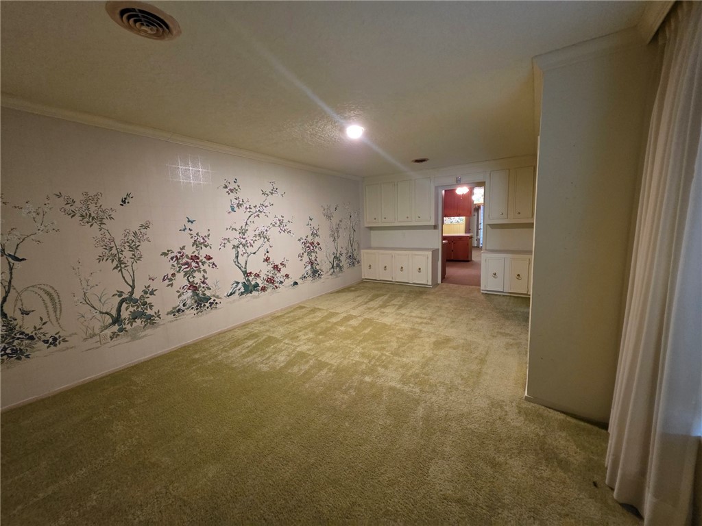 526 Meadowbrook Dr Property Photo 16