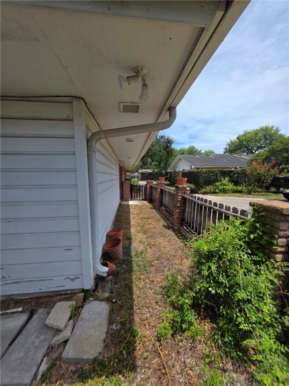 526 Meadowbrook Dr Property Photo 21