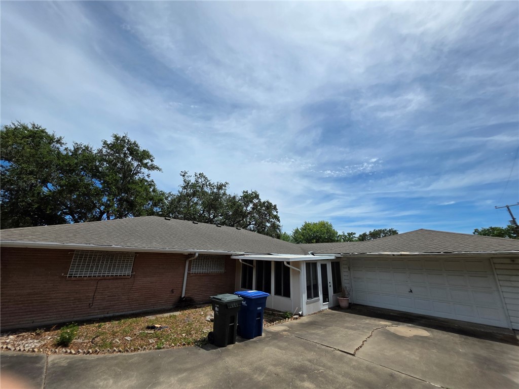 526 Meadowbrook Dr Property Photo 23