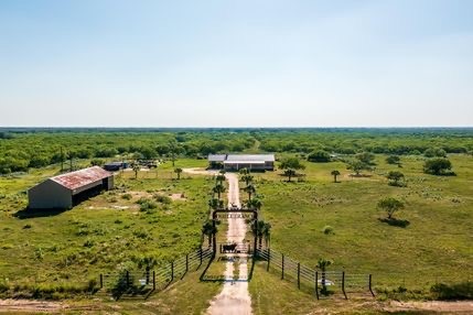 #694 US-281 Hwy Property Photo 1