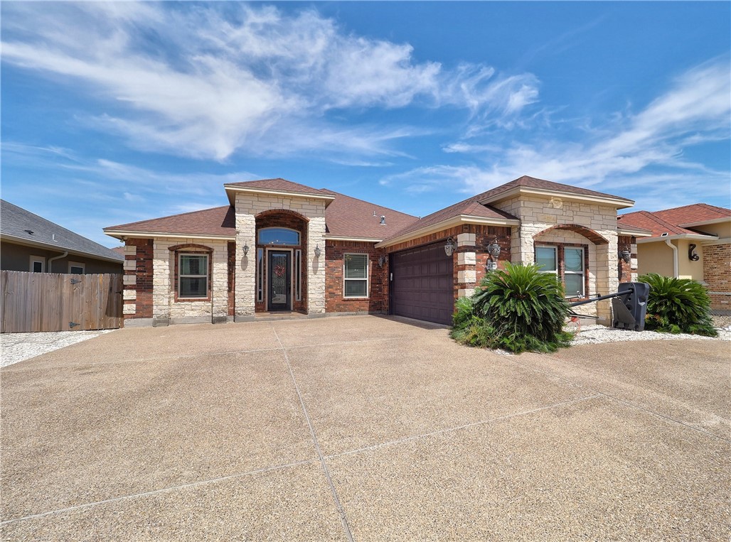 2317 Louisville Dr