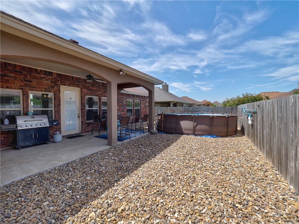 2317 Louisville Dr Property Photo 28