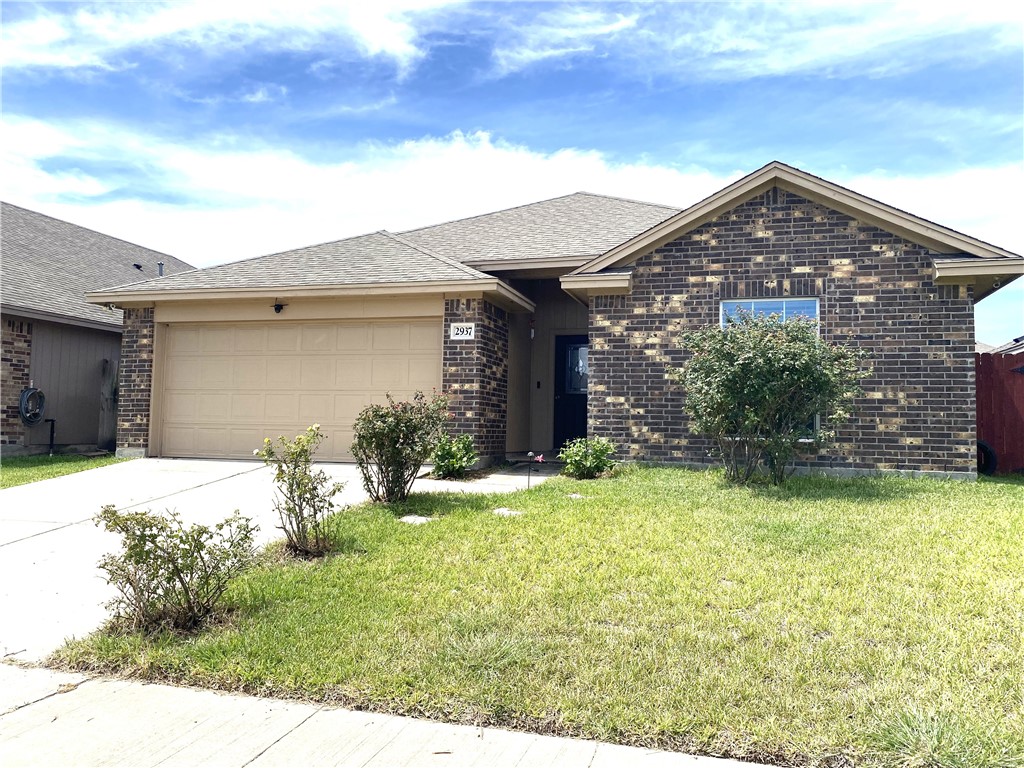 2937 Cantabria St Property Photo 1
