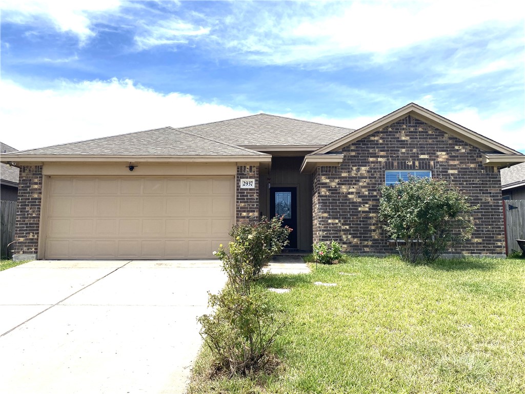 2937 Cantabria St Property Photo 2