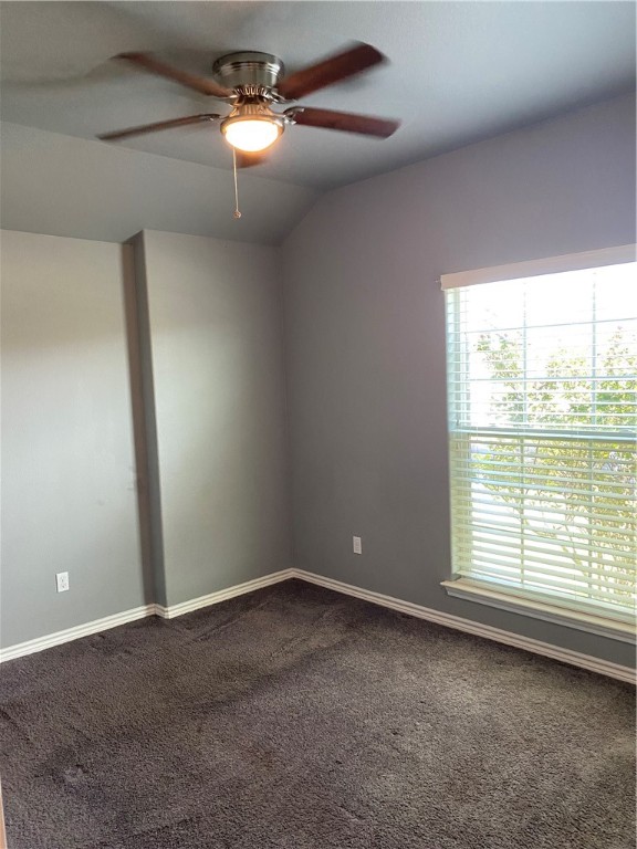 2937 Cantabria St Property Photo 19