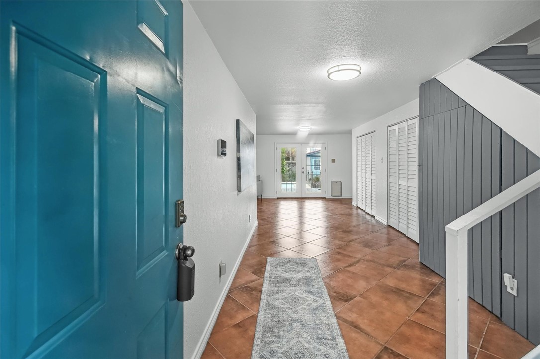 3345 Laguna Shores Road Property Photo 4
