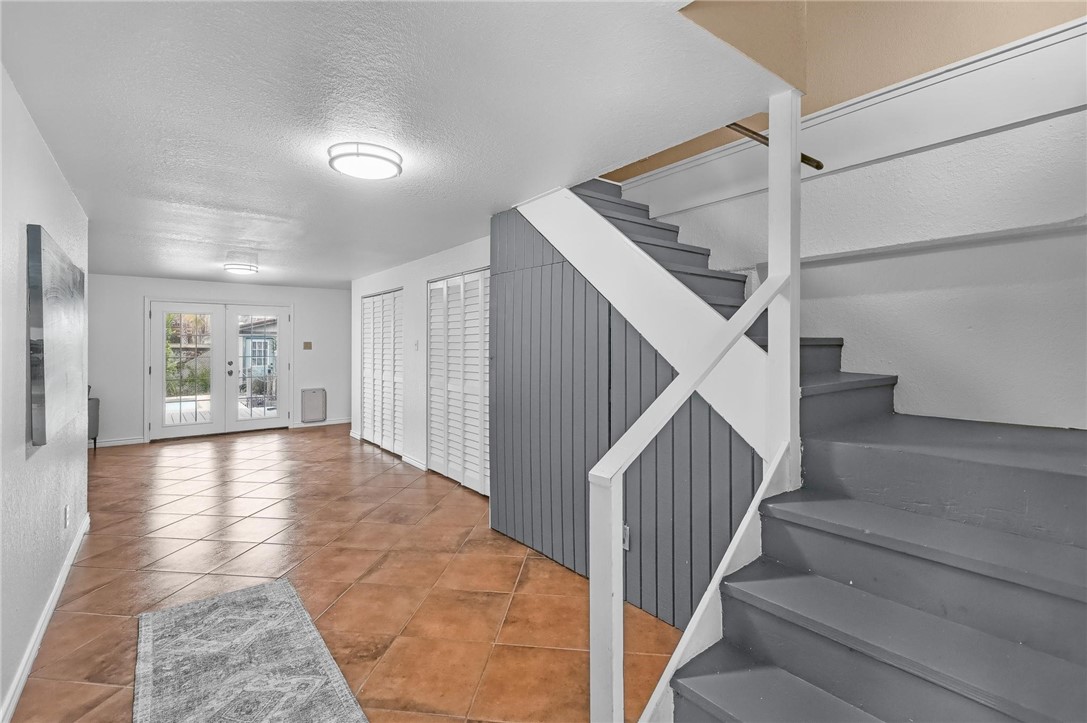 3345 Laguna Shores Road Property Photo 5