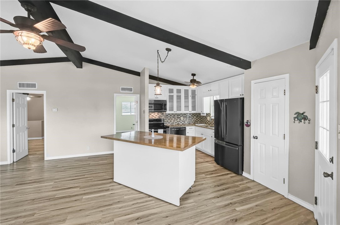 3345 Laguna Shores Road Property Photo 12