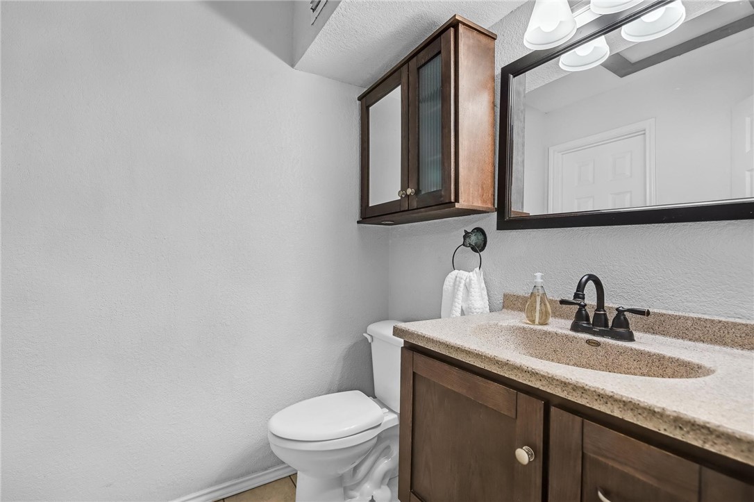 3345 Laguna Shores Road Property Photo 17