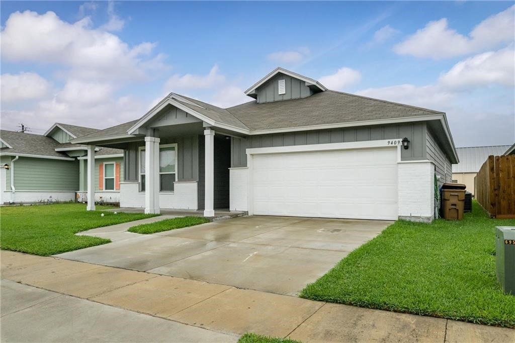 9409 Sedalia Property Photo 1