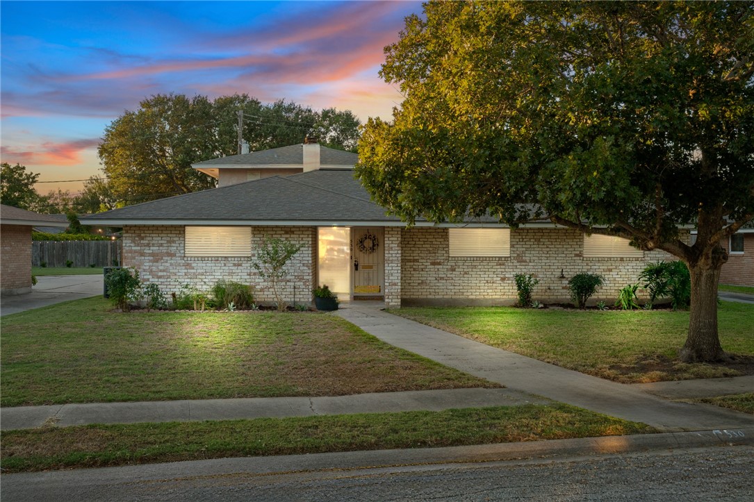 530 Belleview Dr Property Photo 1