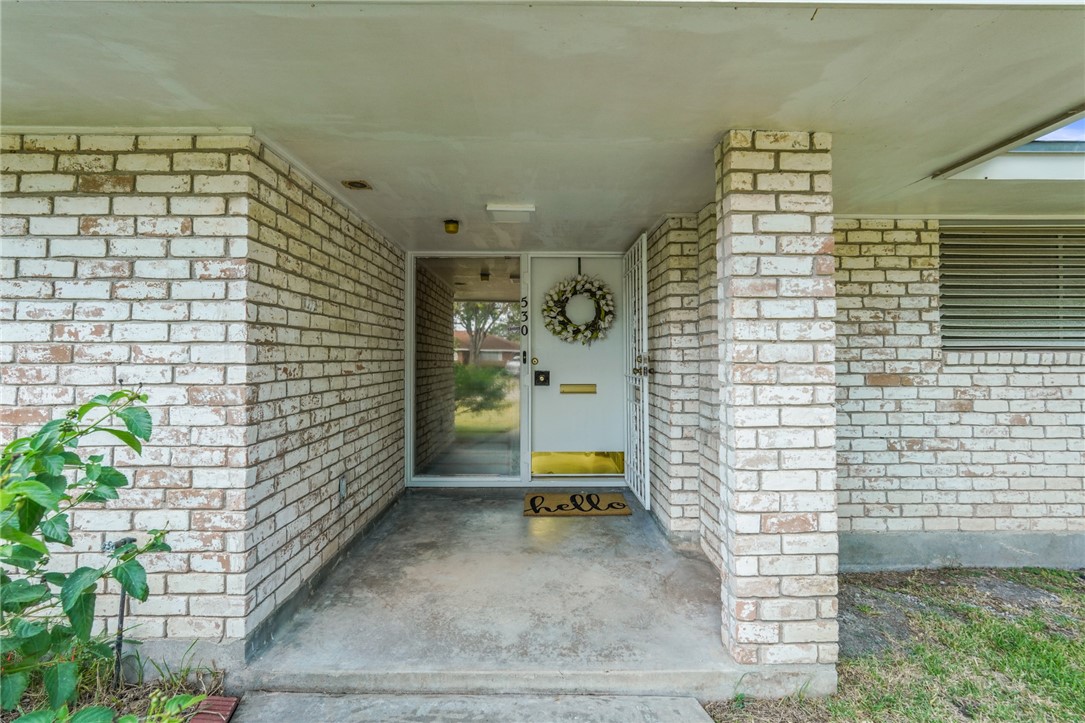 530 Belleview Dr Property Photo 4