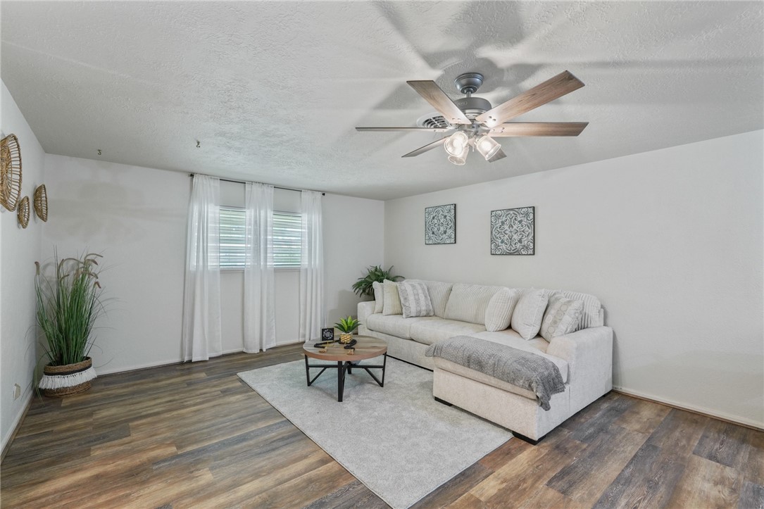 530 Belleview Dr Property Photo 8